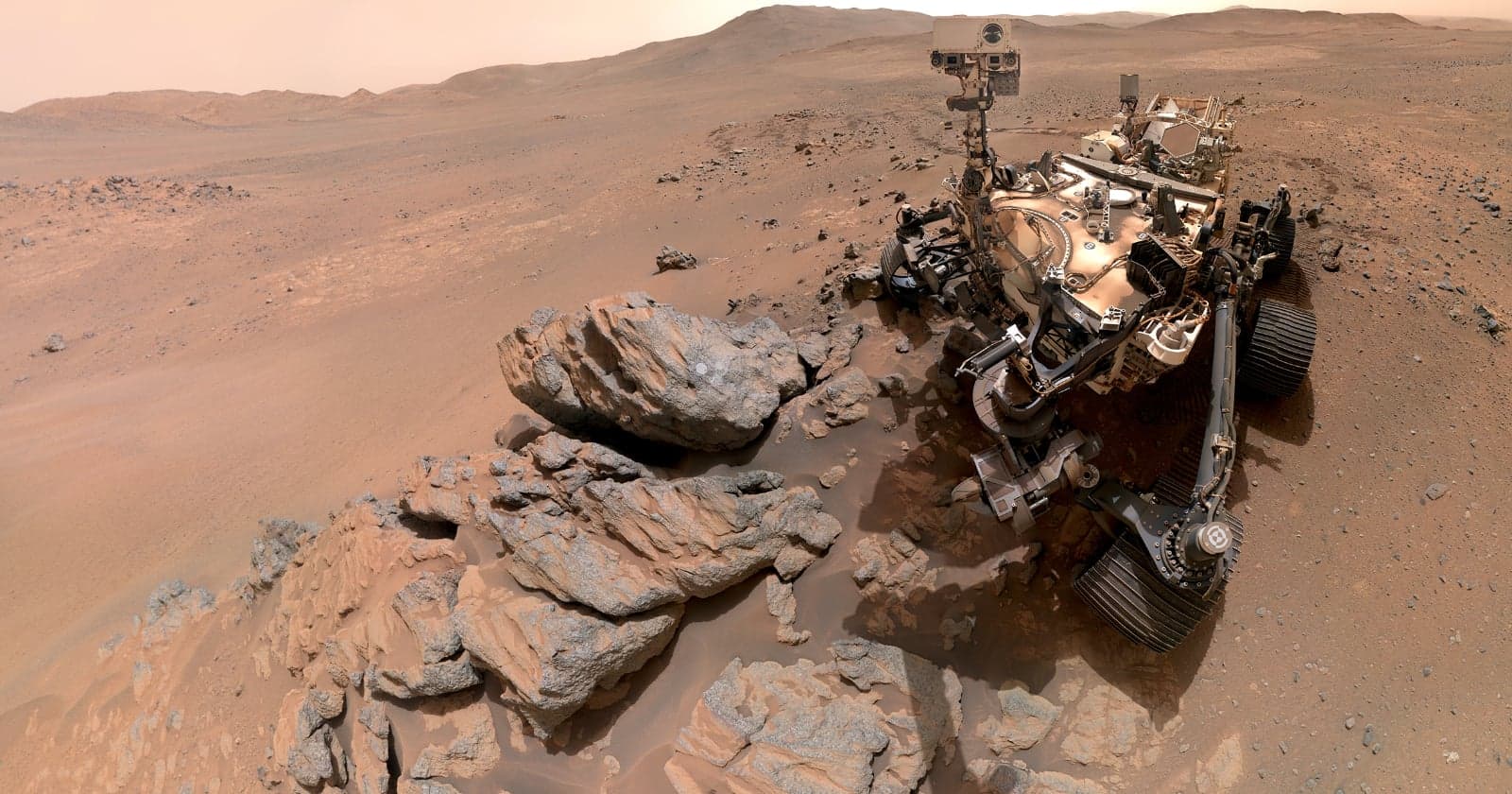 NASA’s Perseverance Rover Sends Stunning Selfie From Mars’ Lac de Charmes Region
